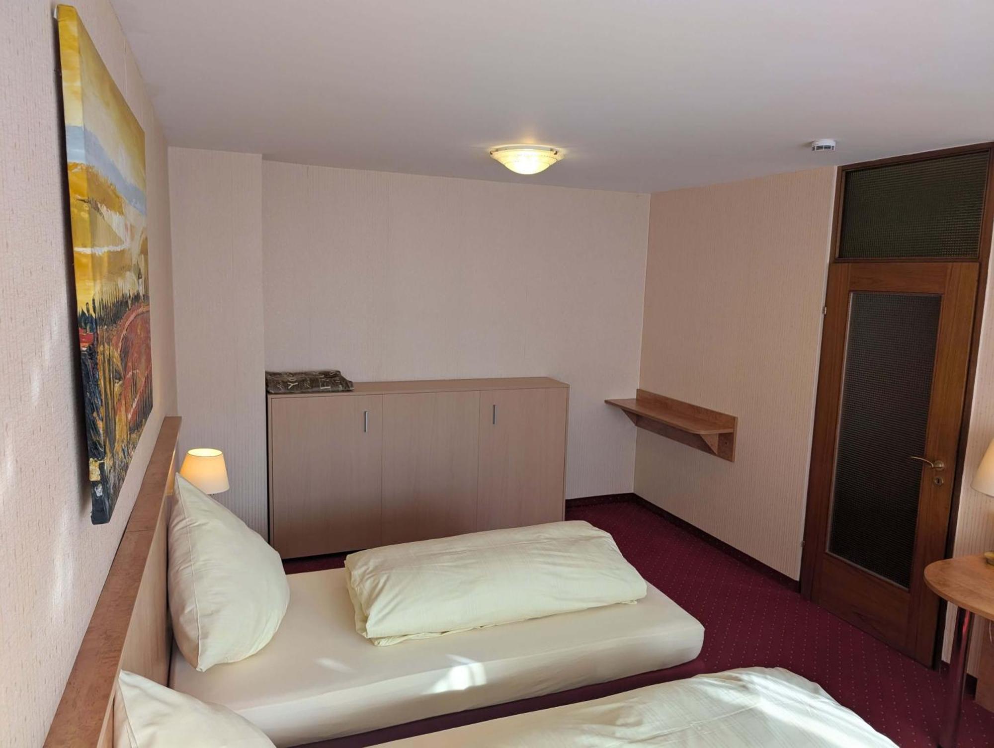 Stadthotel Augsburg Bagian luar foto