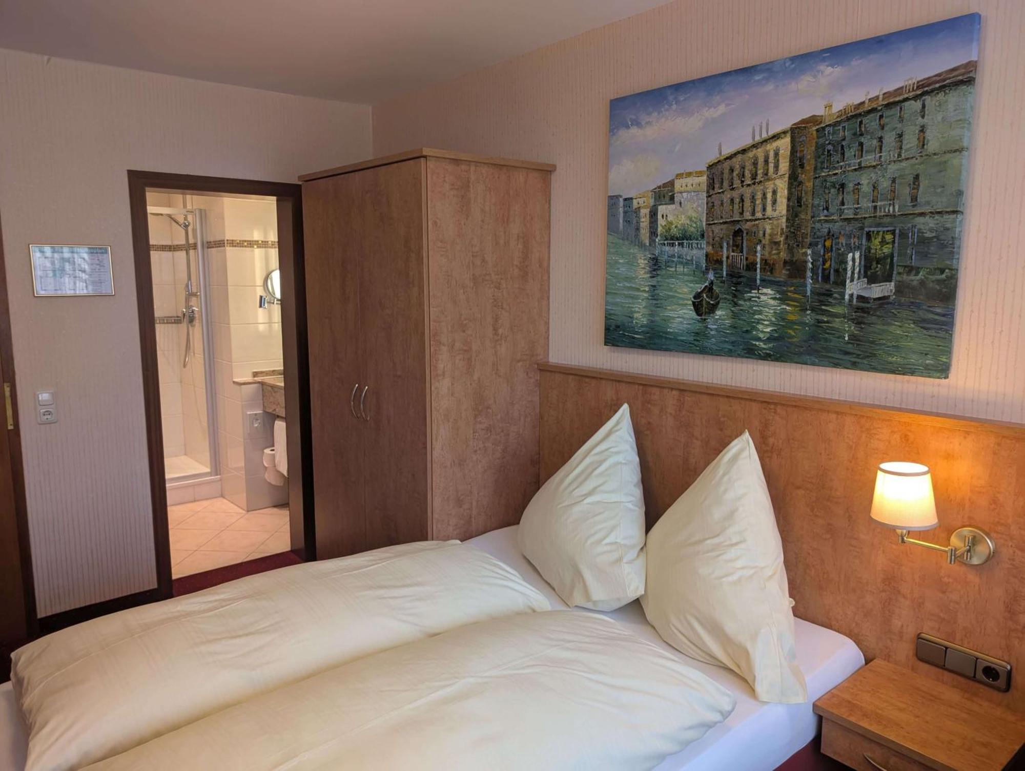 Stadthotel Augsburg Bagian luar foto